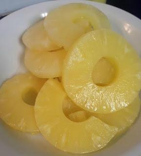 CONTRAMUSLITOS SABROSOS CON CHUTNEY DE PIÑA Y OREJONES CONTRAMUSLITOS SABROSOS CON CHUTNEY DE PIÑA Y OREJONES