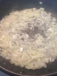 CONTRAMUSLITOS SABROSOS CON CHUTNEY DE PIÑA Y OREJONES CONTRAMUSLITOS SABROSOS CON CHUTNEY DE PIÑA Y OREJONES