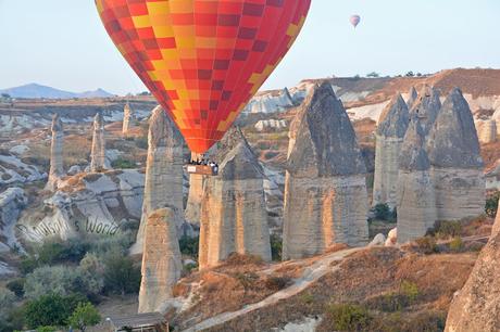 VUELO EN GLOBO EN LA CAPADOCIA VUELO EN GLOBO EN LA CAPADOCIA