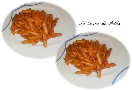 Macarrones, con chorizo al orégano Macarrones, con chorizo al orégano