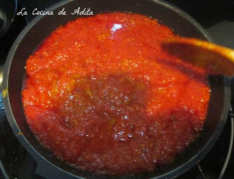 Macarrones, con chorizo al orégano Macarrones, con chorizo al orégano