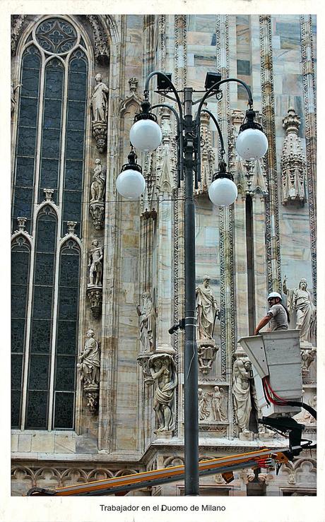Postales de viaje: El electricista del Duomo Postales de viaje: El electricista del Duomo