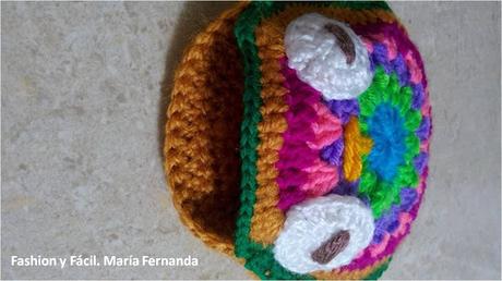 Ideas súper creativasy coloridas: hello kitty , sandalias con flores y buhos a crochet (Crocheted owl purse, an baby kitty slippers)