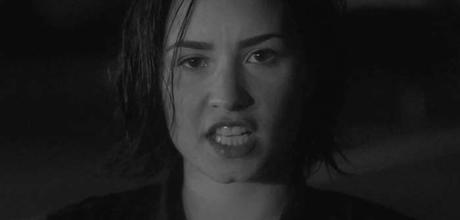 demi-lovato-waiting