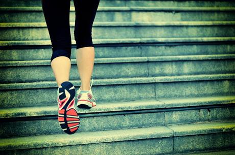 Adelgazar pantorrillas gordas Sube escaleras Adelgazar pantorrillas gordas Sube escaleras