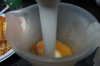 Pollo relleno con salsa de zanahorias Pollo relleno con salsa de zanahorias