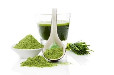 10 INCREÍBLES BENEFICIOS DE LA ESPIRULINA LRG_Magazine_-Espirulina_-_2