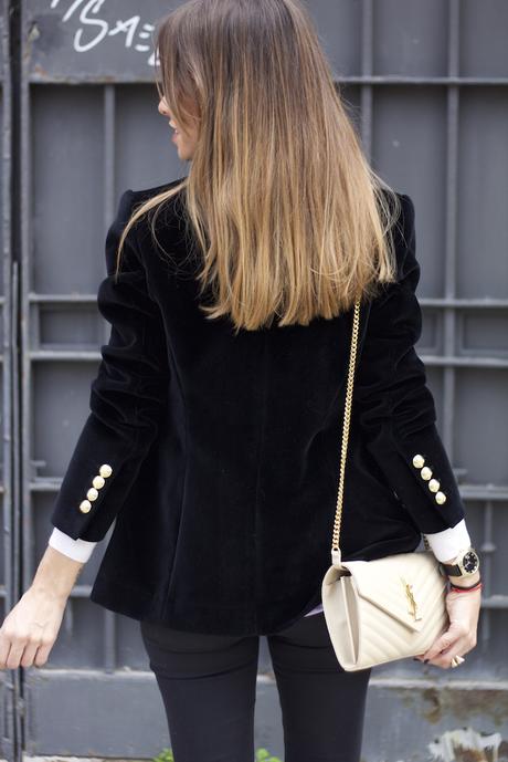 FMH 7: Black velvet IMG_0348