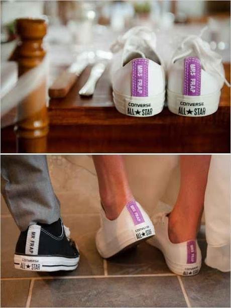 Zapatillas Converse para los novios - Foto: www.buzzfeed.com Zapatillas Converse para los novios - Foto: www.buzzfeed.com