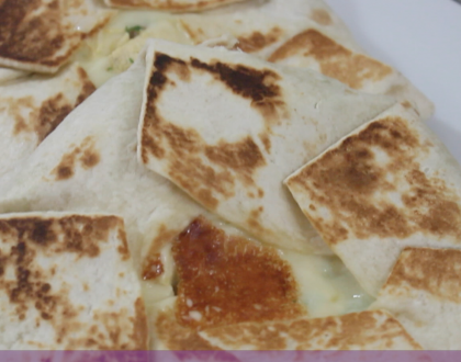 Recetas sabrosas y sanas para Halloween Wraps de pollo, deliciosos y fáciles de hacer