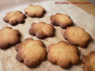 LEMON SHORTBREAD COOKIES WITH SESAMO (GALLETAS DE LIMON Y SESAMO)