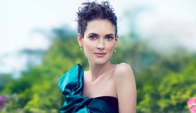 La bella morenita, Winona Ryder , hoy cumple 44 años La bella morenita, Winona Ryder , hoy cumple 44 años