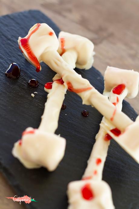 Especial Halloween 2015: HUESOS DE MACACO Especial Halloween 2015: HUESOS DE MACACO