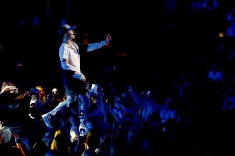 Justin Bieber se enfada con sus fans y abandona un concierto en Oslo Leer más: Justin Bieber se enfada con sus fans y abandona un concierto en Oslo Justin Bieber se enfada con sus fans y abandona un concierto en Oslo Leer más: Justin Bieber se enfada con sus fans y abandona un concierto en Oslo