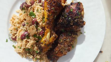 Pollo Jerk y arroz con guisantes, el sabor del caribe Pollo Jerk y arroz con guisantes, el sabor del caribe