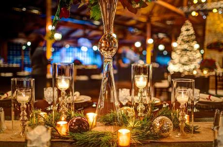 Decoración Navideña para el Salón de la Celebración de Boda. Decoración Navideña para el Salón de la Celebración de Boda.
