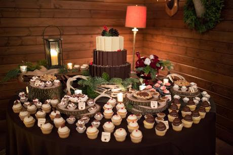 Decoración Navideña para el Salón de la Celebración de Boda. Decoración Navideña para el Salón de la Celebración de Boda.