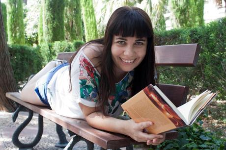 ~♥ Top Ten Tuesday #37: Autores de los que he leído un libro y quiero más http://i866.photobucket.com/albums/ab228/MientrasLees/articulos/294501_4371393253364_1240987750_n.jpg