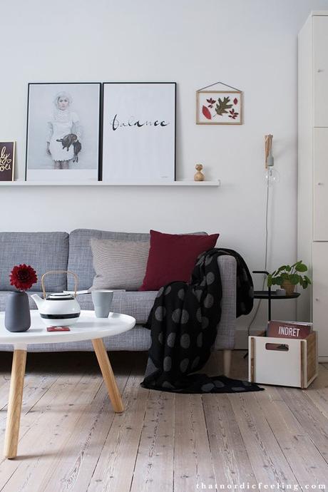 1 SALÓN, 1 COLOR EL GRANATE Y 2 OPCIONES PARA DECORARLO 1 SALÓN, 1 COLOR EL GRANATE Y 2 OPCIONES PARA DECORARLO