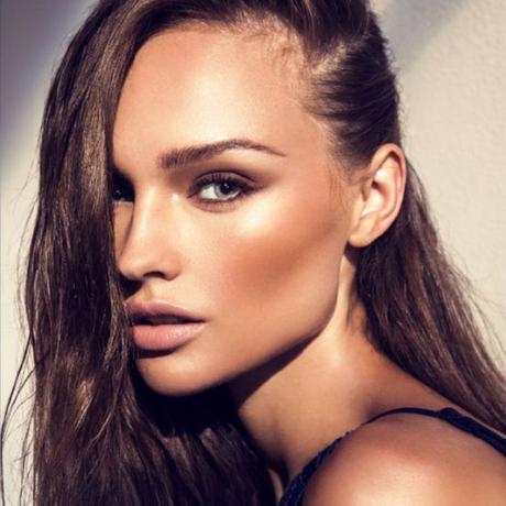 ¿BRONCEADA EN OTOÑO? ¡ES POSIBLE! LRG_Magazine_-_Bronceada_en_otoño_-_1