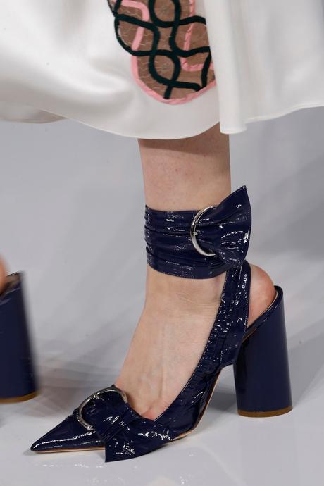 Spring-2016-Ready-to-Wear_raf-simons_zapatos