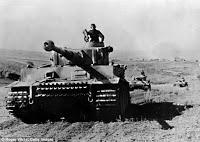 Fuente: http://i.dailymail.co.uk/i/pix/2013/12/03/article-2517413-19CF745800000578-11_634x450.jpg Los indignantes perros-bomba soviéticos