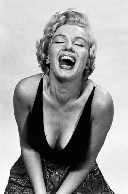 ¡Sonríe es viernes con Marilyn! ¡Sonríe es viernes con Marilyn!