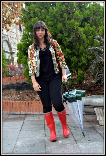 I don´t mind if It is raining cause I have my Havaianas Rain Boots!