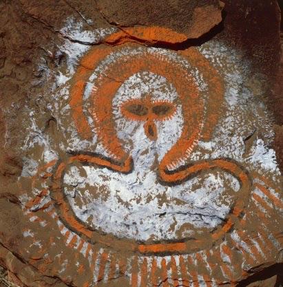 LOS WANDJINAS Australia, Kimberley, Isdell Gorge, Aboriginal rock paintings: Wandjina (cloud and rain spirit)