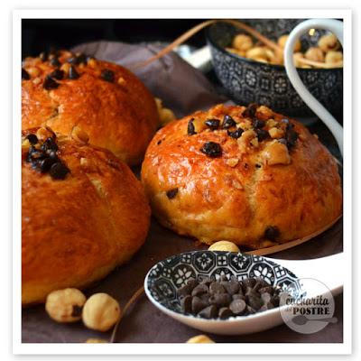 BRIOCHE DE CHOCOLATE Y AVELLANAS / HAZELNUT AND CHOCOLATE BRIOCHE BRIOCHE DE CHOCOLATE Y AVELLANAS / HAZELNUT AND CHOCOLATE BRIOCHE