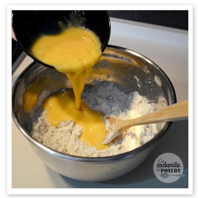 BRIOCHE DE CHOCOLATE Y AVELLANAS / HAZELNUT AND CHOCOLATE BRIOCHE BRIOCHE DE CHOCOLATE Y AVELLANAS / HAZELNUT AND CHOCOLATE BRIOCHE