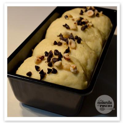 BRIOCHE DE CHOCOLATE Y AVELLANAS / HAZELNUT AND CHOCOLATE BRIOCHE BRIOCHE DE CHOCOLATE Y AVELLANAS / HAZELNUT AND CHOCOLATE BRIOCHE