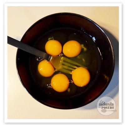 BRIOCHE DE CHOCOLATE Y AVELLANAS / HAZELNUT AND CHOCOLATE BRIOCHE BRIOCHE DE CHOCOLATE Y AVELLANAS / HAZELNUT AND CHOCOLATE BRIOCHE