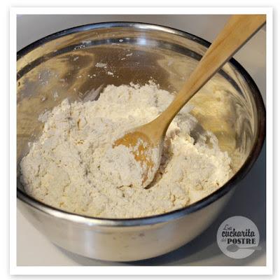 BRIOCHE DE CHOCOLATE Y AVELLANAS / HAZELNUT AND CHOCOLATE BRIOCHE BRIOCHE DE CHOCOLATE Y AVELLANAS / HAZELNUT AND CHOCOLATE BRIOCHE