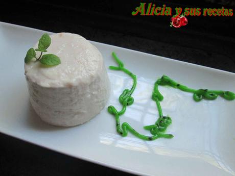 FLANES DE GUAYABA Y COCO (CON CREMA DE KIWI) FLANES DE GUAYABA Y COCO (CON CREMA DE KIWI)