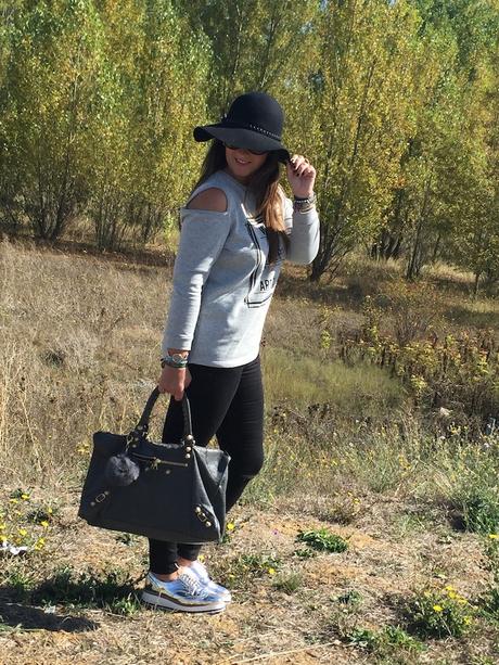 Metallic silver shoes Metallic silver shoes