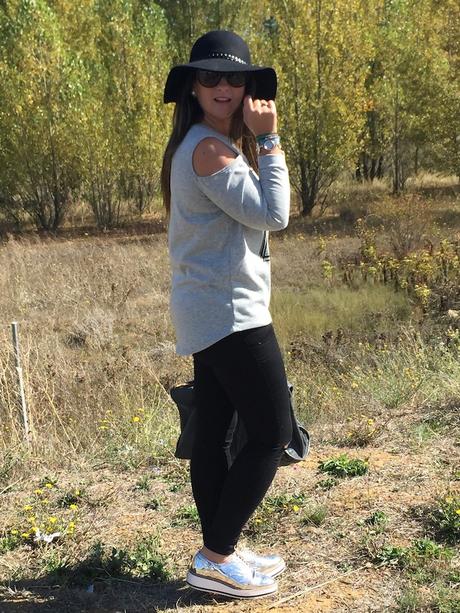 Metallic silver shoes Metallic silver shoes