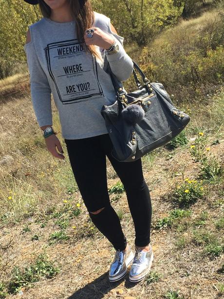 Metallic silver shoes Metallic silver shoes