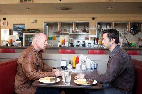 Lo que he visto esta semana – Looper joseph-gordon-levitt-bruce-willis-looper-cincodays-com