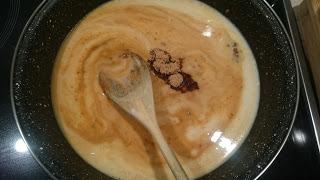 BROCHETAS DE POLLO CON SALSA SATAY (Cenas exóticas) BROCHETAS DE POLLO CON SALSA SATAY (Cenas exóticas)