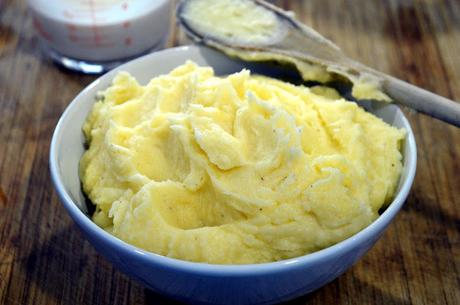 Vídeo receta: Como hacer un buen puré de patatas en BASICOS DE COCINA Vídeo receta: Como hacer un buen puré de patatas en BASICOS DE COCINA