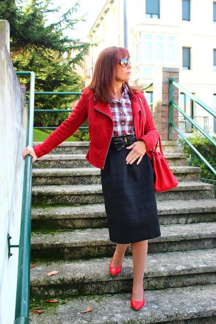 MIS LOOKS - FALDA MIDI NEGRA MIS LOOKS - FALDA MIDI NEGRA