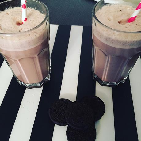 Batido de helado de chocolate Batido de helado de chocolate