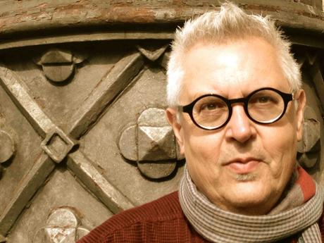 El cubano Víctor Rodríguez Núñez, Premio Internacional de Poesía Loewe 2015 Víctor-Rodríguez-Núñez