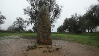 DE LA GRUTA DO ESCOURAL AL CROMLECH DOS ALMENDREShttp://b... DE LA GRUTA DO ESCOURAL AL CROMLECH DOS ALMENDREShttp://b...
