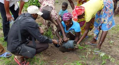 16 iniciativas transformadoras para la Acción climática (2) Establecimiento de grupos liderados por mujeres para proteger los bosques y generar beneficios