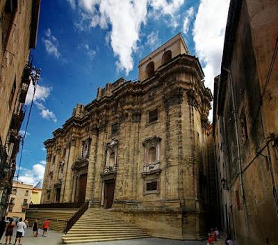 Templarios en Catalunya: de la Conca de Barberà a Tortosa Templarios en Catalunya: de la Conca de Barberà a Tortosa