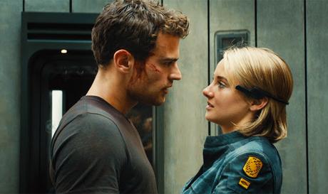 Pósters, stills y trailer oficial de Divergente La Serie: Leal