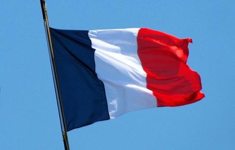 Francia no está sola, millones de cristianos oran por nuestro país