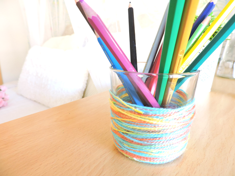 Cómo reciclar los vasos de las velas: DIY rápido y súper fácil diy, fácil, bonito, vasos de cristal, sencillo, rápido, barato, económico, velas, portavelas, vasos de velas, botes, decoración, otoño, lana, cuerda, manualidad